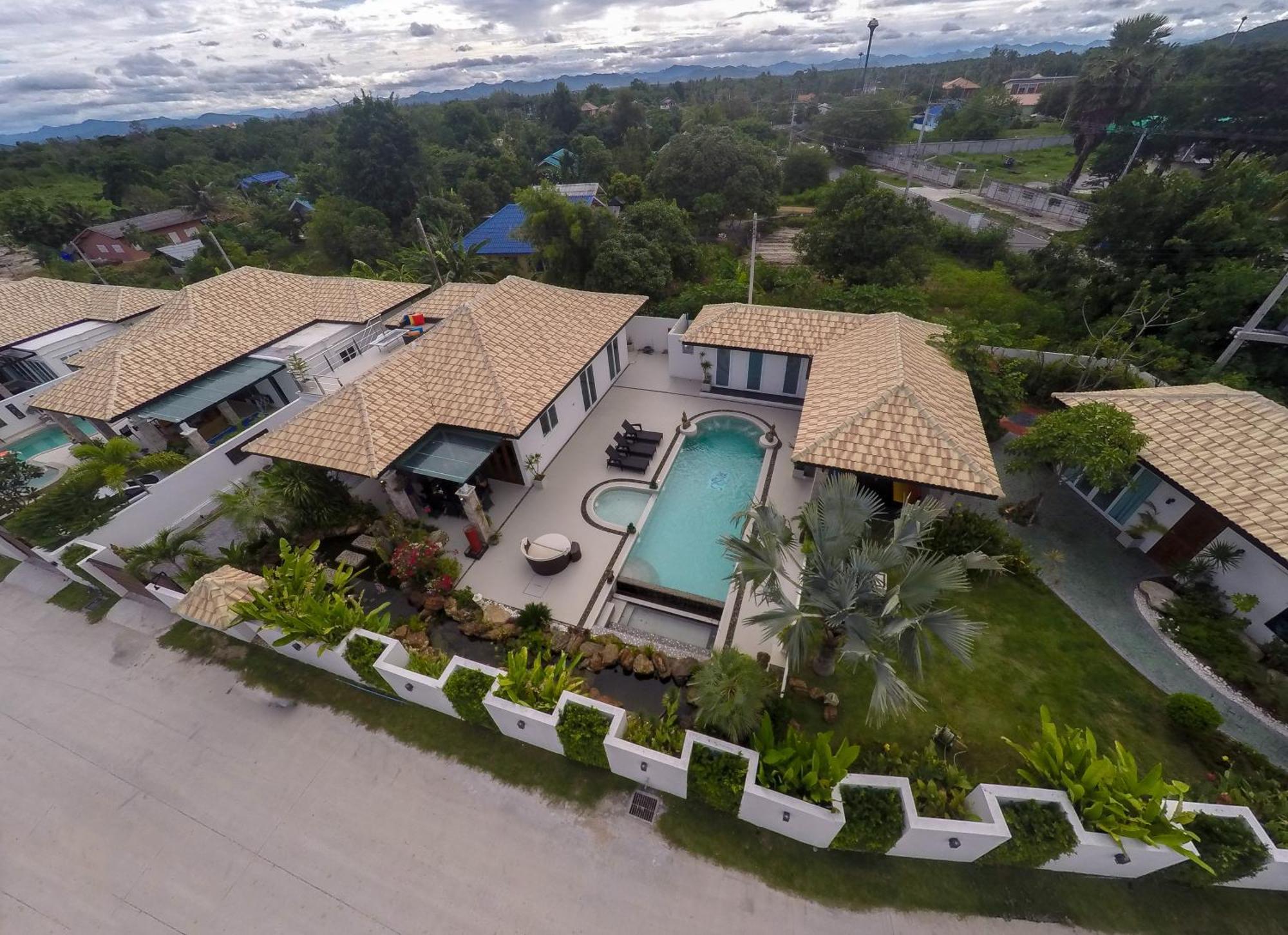 Orchid Paradise Homes Villa Hua Hin Room photo